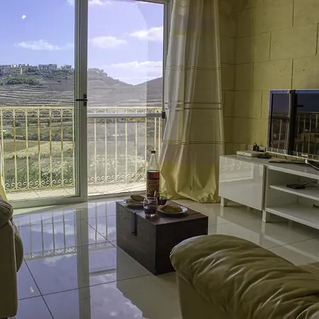شقة Airy Apt W/terrace, Valley Views & Communal Pool Gz-kbow1-1