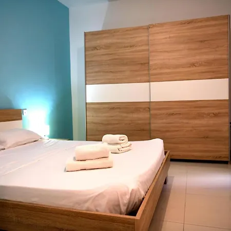 Airy Apt W/terrace, Valley Views & Communal Pool Gz-kbow1-1 شقة