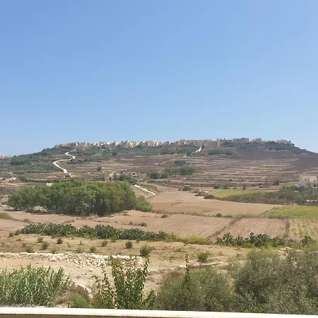 Airy Apt W/terrace, Valley Views & Communal Pool Gz-kbow1-1 아파트 Għasri