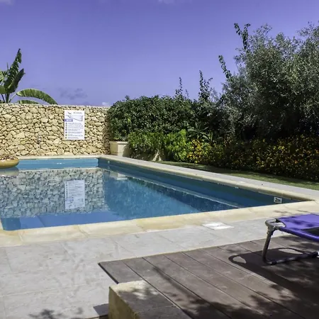 Airy Apt W/terrace, Valley Views & Communal Pool Gz-kbow1-1